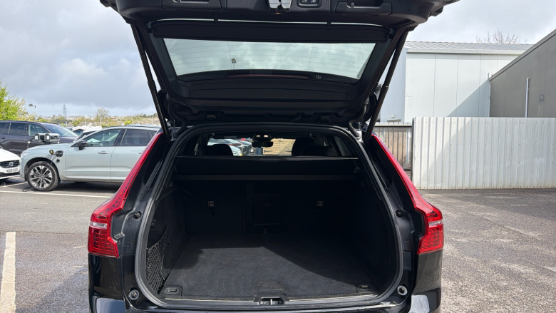 Volvo Xc60 2.0 B4D R DESIGN 5dr AWD Geartronic Diesel Estate